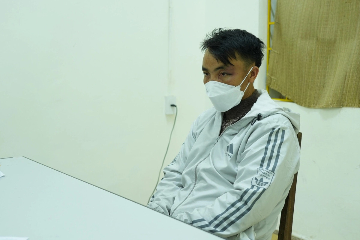  Đi từ Bắc Kạn sang Cao Bằng đốt nhà người yêu: Do mâu thuẫn tình cảm, Nông Văn Sùng (SN 1985, trú tại huyện Chư Prông, tỉnh Gia Lai) đã đi từ tỉnh Bắc Kạn sang huyện Bảo Lâm, tỉnh Cao Bằng rồi đốt nhà của người yêu. Ngày 11/4, Công an tỉnh Cao Bằng cho biết vừa bắt giữ Sùng để điều tra về hành vi hủy hoại tài sản. 