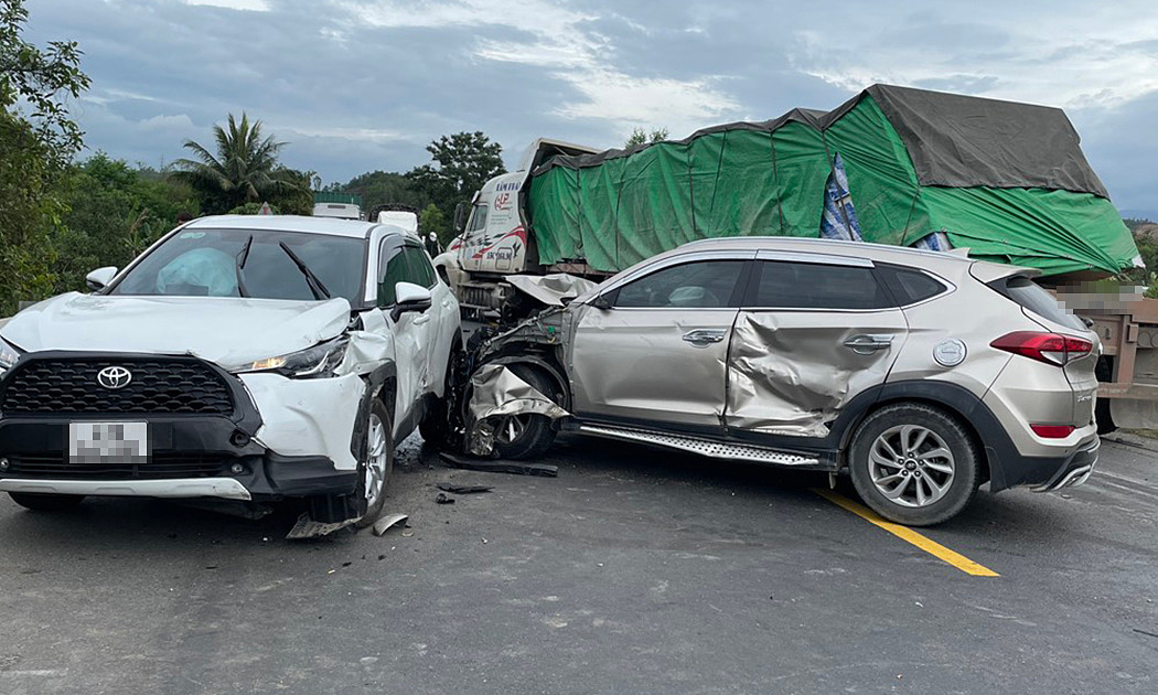 Ngay nghi le thu hai, 27 nguoi thuong vong do tai nan giao thong