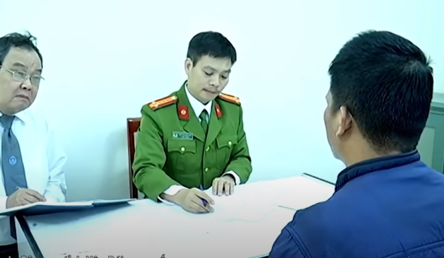 Từ các thông tin, tài liệu thu thập được, Phòng Cảnh sát hình sự đã cử một tổ công tác phối hợp với Công an huyện Trạm Tấu, Công an huyện Văn Chấn triệu tập Hoát đến làm việc. Do có sự chuẩn bị trước về tâm lý, Hoát luôn quanh co chối cãi. Tuy nhiên trước những chứng cứ không thể chối cãi, Hoát đã phải nhận tội.