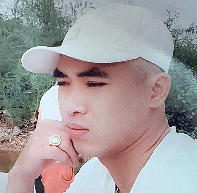  Tú ông cầm đầu đường dây mại dâm trên du thuyền siêu sang: Phạm Đức Hùng (SN 1990, ở Quảng Ninh) tự tuyển chọn các chân dài và tổ chức các tour du lịch với giá lên đến 10 triệu đồng /đêm. Trong đó, gái bán dâm được hưởng 1,2 triệu. Còn tiền thuê phòng do khách tự thanh toán với chủ du thuyền. Thậm chí, khi khách có nhu cầu muốn tham gia "sex tour" cùng chân dài trên du thuyền, Hùng cũng luôn sẵn sàng. Ngày 8/10/2020, Hùng bị Bộ Công an khởi tố.