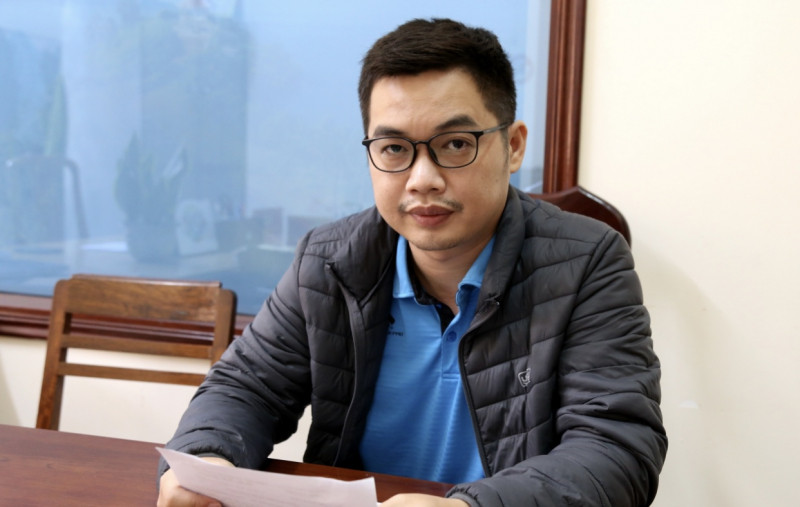  Nhân viên ngân hàng lừa đảo, chiếm đoạt tiền tỷ của khách: Lợi dụng quen biết và sự tin tưởng của một số người, Đặng Văn Quân (SN 1988, trú TX An Khê, Gia Lai) là nhân viên Ngân hàng ACB - Chi nhánh Gia Lai - Phòng giao dịch An Khê tung tin giả cần tiền để đáo hạn khoản vay ngân hàng cho khách hàng và hứa trả lãi cao rồi chiếm đoạt hàng tỷ đồng của các bị hại.