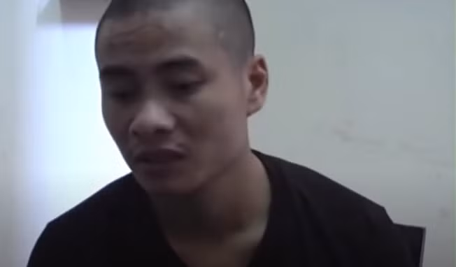 Theo đó, Công an tỉnh Thanh Hóa đã có đủ tài liệu, chứng cứ xác định đối tượng gây ra vụ giết người, cướp tài sản này là Nguyễn Văn Hải. Đây là đối tượng lao động tự do, chuyên bài bạc. Sau khi gây án, đối tượng đã tìm cách bỏ trốn khỏi địa phương, đến 15h ngày 1/6/2014, Hải bị lực lượng chức năng bắt giữ khi đang ngồi trên xe khách.