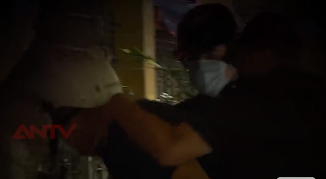 Liên tục truy vết đối tượng, được sự phối hợp chặt chẽ của Công an thị xã Ajun Ba, Công an huyện Chư Sê (tỉnh Gia Lai) và Công an tỉnh Tiền Giang, đến ngày 21/4/2021, đối tượng đã bị bắt giữ khi vừa tiếp tục gây ra vụ trộm cắp tài sản với thủ đoạn tương tự tại địa bàn tỉnh Tiền Giang. 