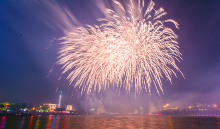 Theo kế hoạch, chương trình pháo hoa chào mừng lễ hội đền Hùng 2022 gồm 2 phần, phần đầu tiên bắn tầm thấp trong khoảng 2 phút để khai mạc và trọng điểm là màn pháo hoa tầm cao. 