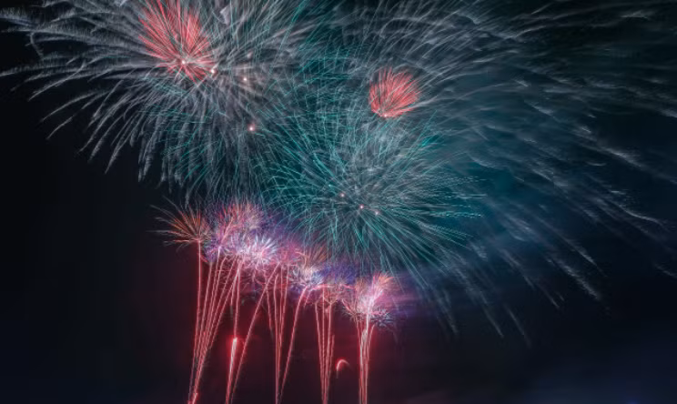 Trận địa pháo được đặt tại hồ công viên Văn Lang (Việt Trì, Phú Thọ). 