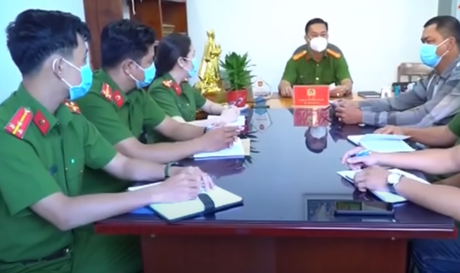 Nhân chứng không có, vật chứng vô cùng ít ỏi làm sao xác định được danh tính thi thể nạn nhân đây? Cô gái đáng thương này là ai? Bị giết vì nguyên nhân gì? Mỗi một thành viên điều tra đều tự nhủ, dù có vất vả khó khăn đến mấy cũng phải giải được những câu hỏi ấy một cách nhanh nhất có thể.