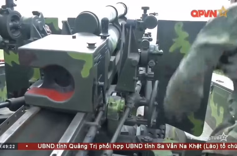 Việc lắp đặt pháo 105mm lên xe Ural-43200710 là một trong những ý tưởng đột phá không chỉ tận dụng phát huy ưu thế của các loại khí tài cũ đã được trang bị mà còn tăng khả năng cơ động của các khẩu đội pháo, đồng thời giảm số lượng pháo thủ, giảm thời gian thao tác chiến đấu và tăng độ bền của pháo.