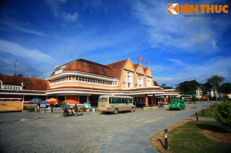 Chiem nguong nha ga tau hoa co dep nhat Viet Nam