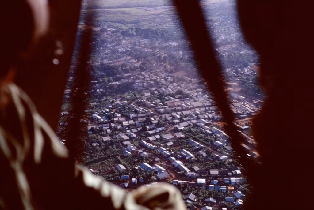 Một góc Pleiku với những mái nhà san sát.