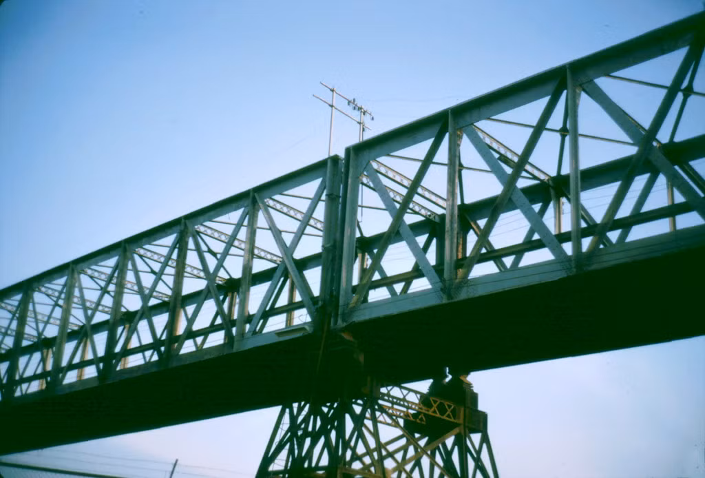 Cầu Bến Lức qua sông Vàm Cỏ Đông tại huyện Bến Lức, Long An.