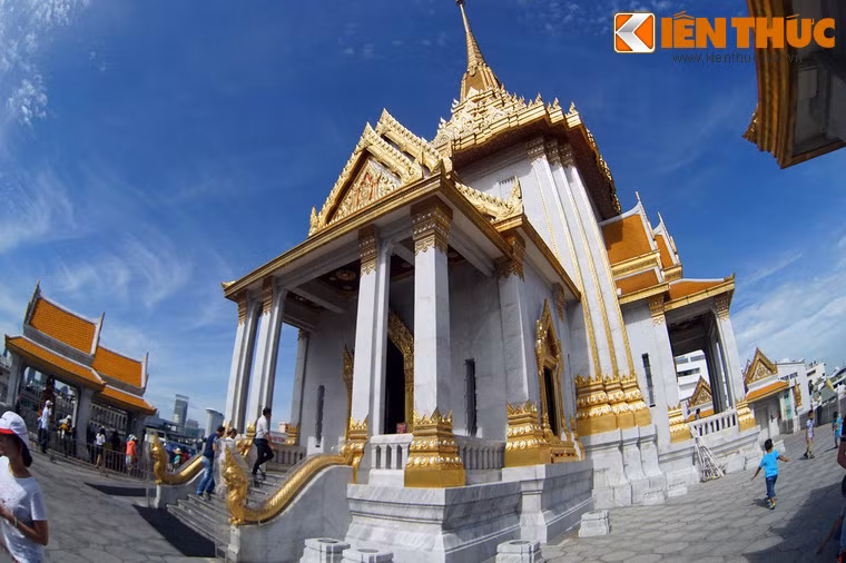 Ngày nay, chùa Traimit và bức tượng Phật vàng khối khổng lồ là điểm đến không thể bỏ sót trong lộ trình thăm quan Bangkok của mọi du khách.