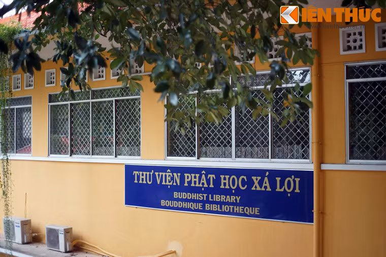 Chùa là trụ sở chính của Hội Phật học Nam Việt từ năm 1951 - 1981. Trong các năm 1964 - 1966, chùa còn là cơ sở giảng dạy của Viện Đại học Vạn Hạnh. Từ năm 1981 - 1993 chùa là trụ sở của Giáo hội Phật giáo Việt Nam (Văn phòng II).