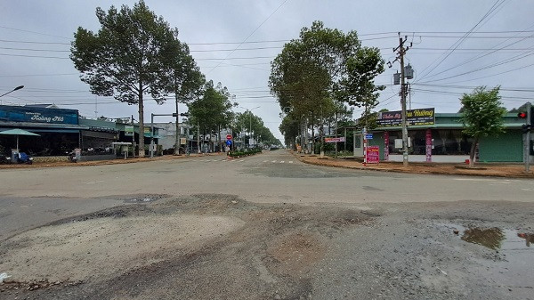 Bình Phước: Dự án Nâng cấp, mở rộng đường Phú Riềng Đỏ hiện ra sao? - Hình 4 Binh Phuoc: Du an Nang cap, mo rong duong Phu Rieng Do hien ra sao?-Hinh-4