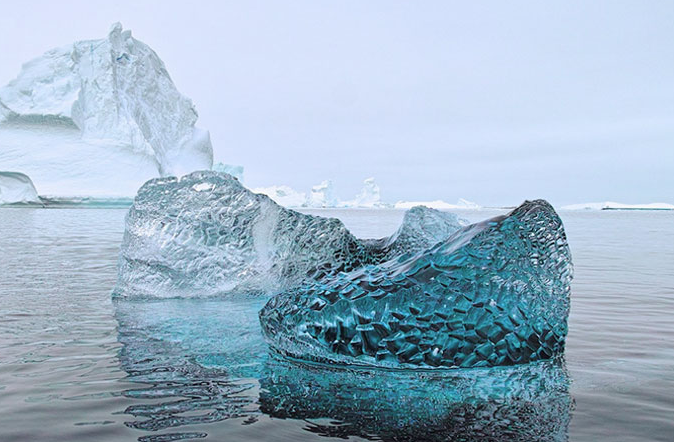 Tảng băng 10.000 năm tuổi trông như thế nào?