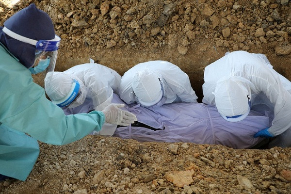 So nguoi chet vi Covid-19 o Malaysia vuot moc 3.000