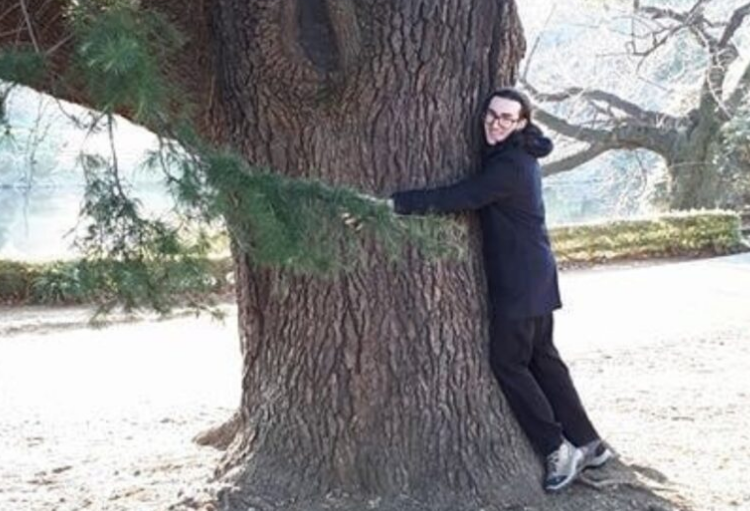 Trong khi đó, Aurélien Laniece, một người bạn của Tarel, mô tả Damien là người tử tế, sẵn sàng giúp đỡ hàng xóm và truyền đam mê của mình cho người khác. Ảnh: Instagram.