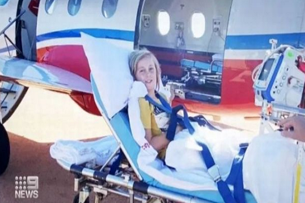 Be 10 tuoi thoat chet than ky khoi ham ca map