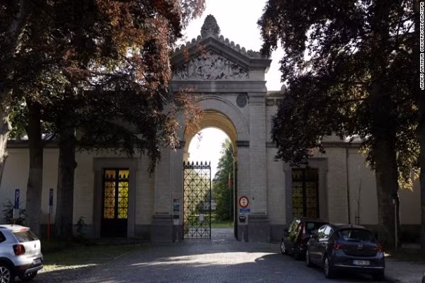 Thieu nu 14 tuoi tu sat sau khi bi cuong hiep tap the