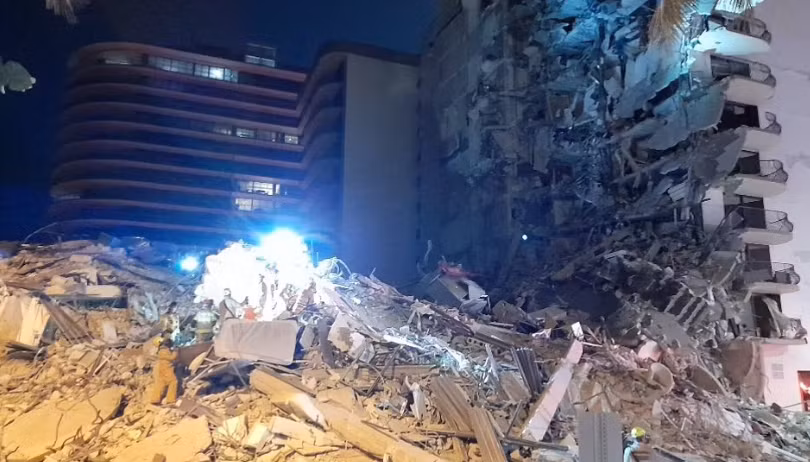 Tan hoang hien truong vu sap chung cu 12 tang o My-Hinh-2