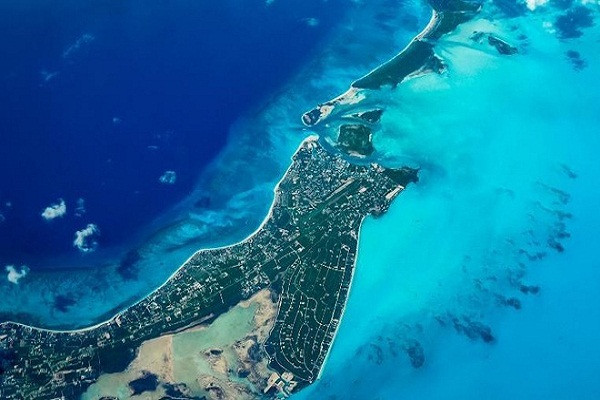 Phat hien 20 thi the tren thuyen o lanh hai cua Anh