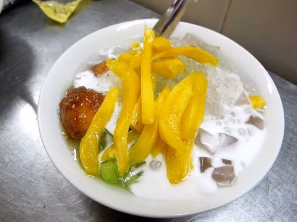 Hương vị chua nhẹ của sữa chua kết hợp với vị ngọt thơm của mít chín làm nên sức hấp dẫn của món ăn. Ảnh: Khỏe &amp; đẹp.