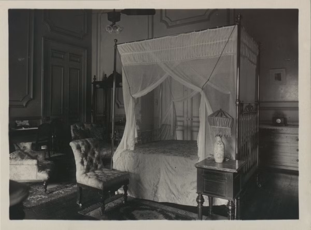 Một chiếc giường trong phòng ngủ. Ảnh tư liệu.