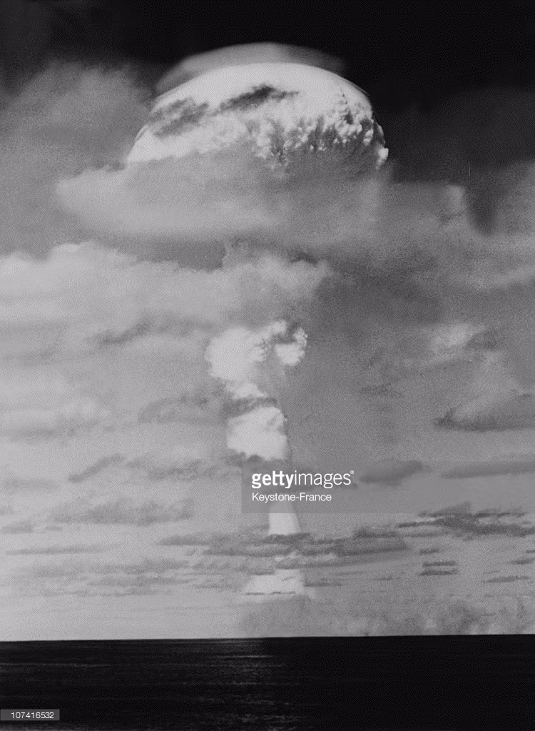 Quang cảnh tại vụ thử bom H đầu tiên của Anh quốc tại đảo Christmas ở Thái Bình Dương ngày 15/5/1957. Ảnh: Getty.