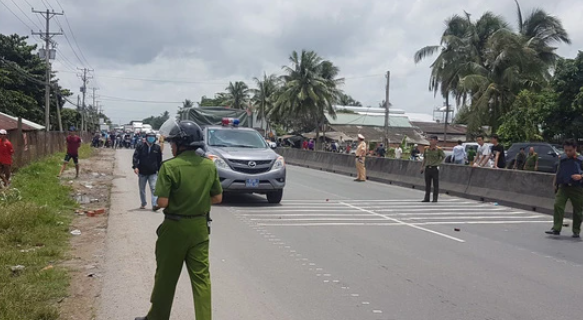  Hàng trăm học viên trốn trại cai nghiện ma túy: Trưa 11/8/2018, hàng trăm học viên cai nghiện ma túy bắt buộc tại xã Tam Hiệp, huyện Châu Thành, tỉnh Tiền Giang đã tập trung gây mất trật tự tại Quốc lộ 1A (thuộc huyện Châu Thành) sau khi trốn trại cai nghiện. Đến 14h cùng ngày, gần 100 học viên đã được đưa trở lại trại. Được biết, cơ sở cai nghiện ma túy này đang quản lý, điều trị bệnh, dạy nghề cho hơn 600 học viên.