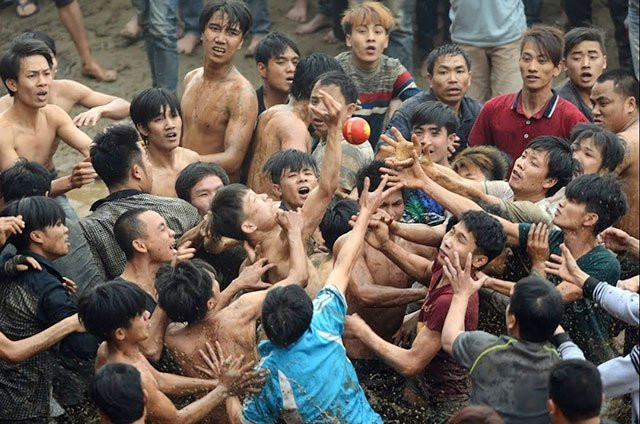 Vi sao dung phan danh phet tai le hoi phet Hien Quan nam 2024?