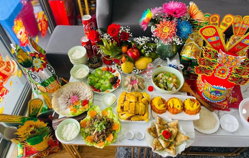 Do đó, trong quan niệm của người Việt, ba vị Thần Táo (hay vua Bếp) sẽ định đoạt cát hung, phước đức cho gia đình. Tất nhiên, phước đức này đến từ việc làm đúng đạo lý của gia chủ và những người trong nhà. Ảnh minh họa