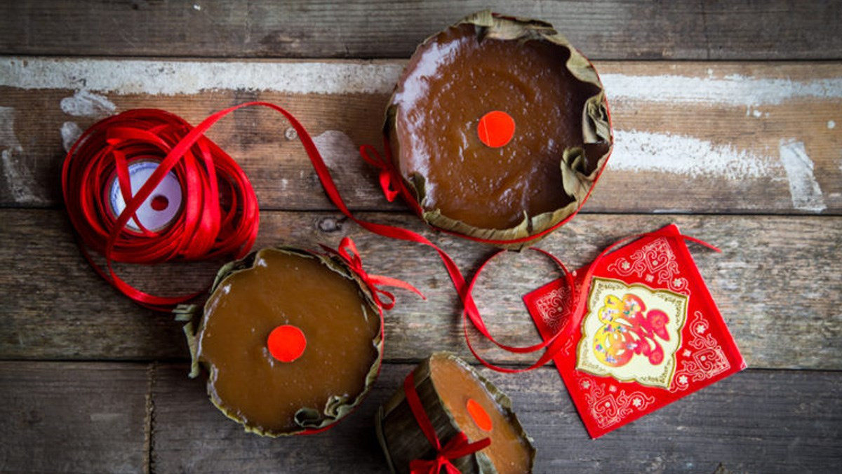 Trong tiếng Trung Quốc, bánh gạo nếp có nghĩa là “ngày càng cao hơn qua từng năm”. Người Trung Quốc cho rằng điều này có nghĩa là bạn càng ở trên cao thì công việc kinh doanh của bạn càng thịnh vượng. Ảnh minh họa