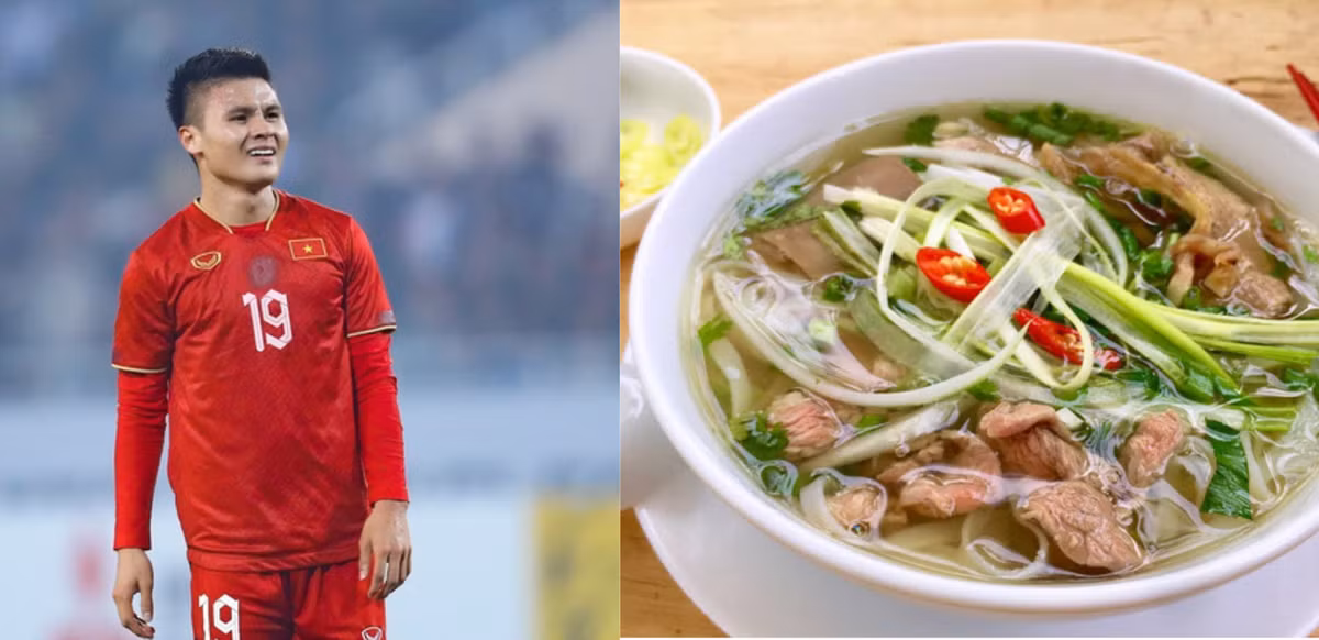 Gà luộc và phở Hà Nội là 2 món ăn được tiền vệ Nguyễn Quang Hải dành nhiều tình cảm. Trong một bài phỏng vấn năm 2019, mẹ của nam tiền vệ cho biết trong mỗi dịp về nhà, anh đều được mẹ thiết đãi món này. Có lần Quang Hải ăn được cả con gà. Ảnh Internet
