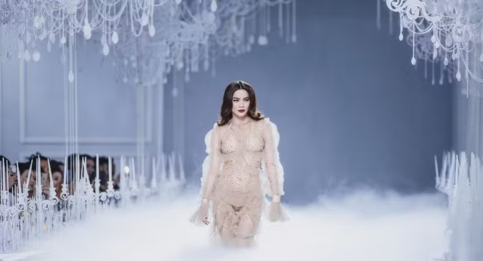 Ho Ngoc Ha phan ung bat ngo sau man lo noi y va tin don sap cuoi-Hinh-4