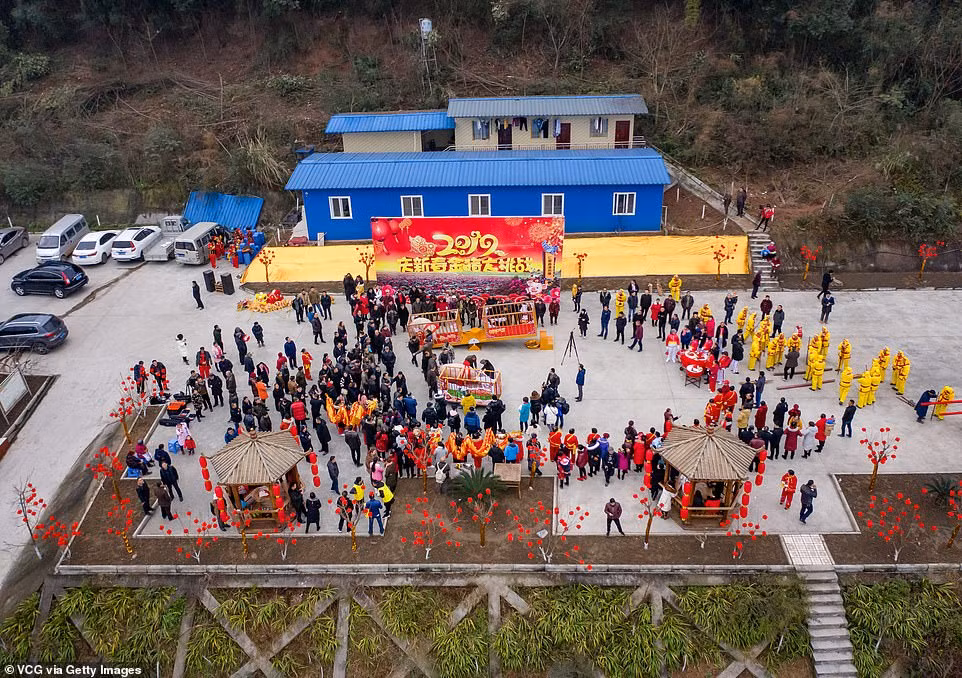 Được biết, vào năm 2010, trang trại chăn nuôi thuộc tập đoàn đã chọn ra một nhóm lợn, bao gồm cả "Vua lợn 2019" để thí nghiệm, kiểm tra ghệ phân hủy chất thải vi sinh vật do công ty phát triển.