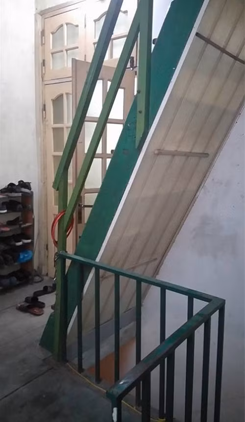 Can nha don so giua long pho co cua HH Do My Linh