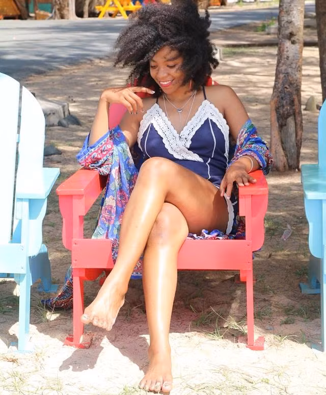 Phút thư giãn của cô gái người Việt gốc Phi.