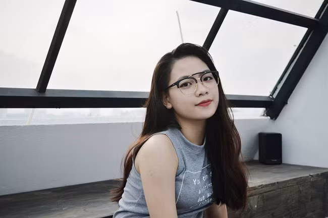 Dày dạn kinh nghiệm trên sàn khiêu vũ nhưng Quỳnh Hương rất hiếm hoi tham gia các cuộc thi sắc đẹp.