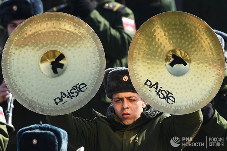 Nhiều nguồn tin cho biết năm nay, lần đầu tiên các máy bay chiến đấu tàng hình thế hệ 5 Sukhoi Su-57 của Nga sẽ tham gia duyệt binh trong đội hình đại diện cho không quân. Nguồn ảnh: RIA Novosti.