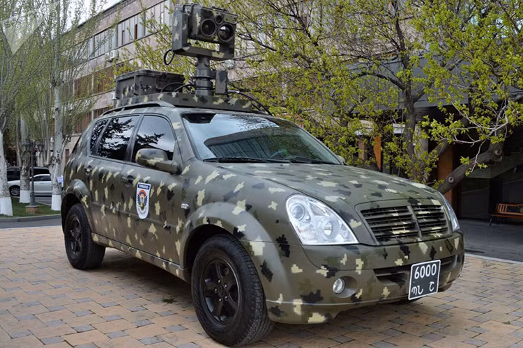 Một mẫu xe trinh sát dã chiến trên nền tảng xe SUV do Armenia tự phát triển. Nguồn ảnh: RIA.