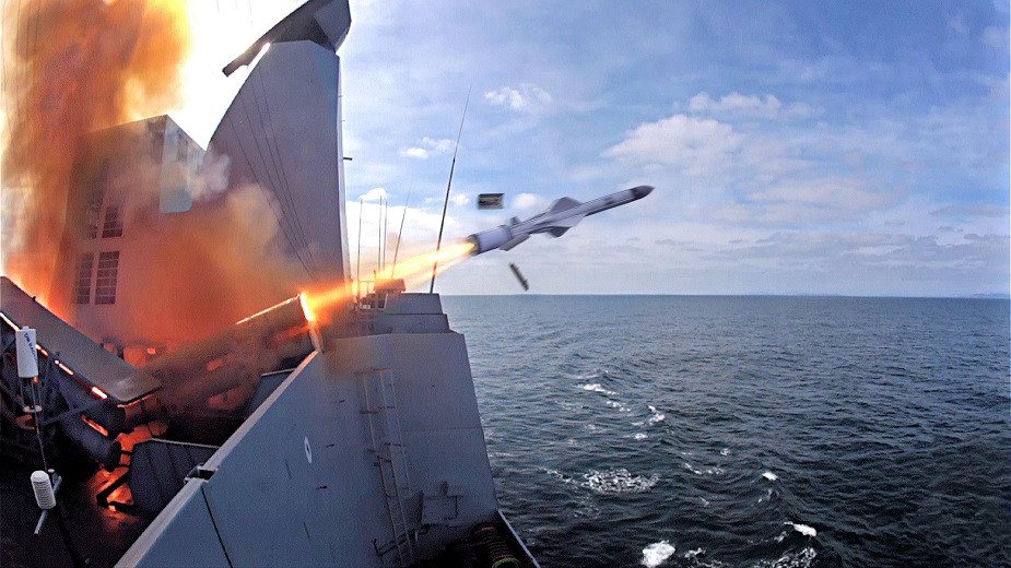 Tên lửa chống hạm Exocet MM40 Block 3 được phóng đi từ một tàu chiến Pháp. Nguồn ảnh: MBDA.