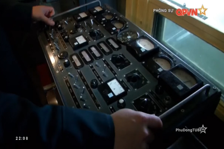 Được biết, hiện tại Nhà máy A31 vẫn đang tiến hành cải tiến một số các tổ hợp tên lửa phòng không S-125 cho Quân chủng PK-KQ dựa theo công nghệ được chuyển giao, nhằm nâng cao năng lực tác chiến cũng như kéo dài niên hạn phục vụ của dòng tên lửa này. Nguồn ảnh: QPVN.