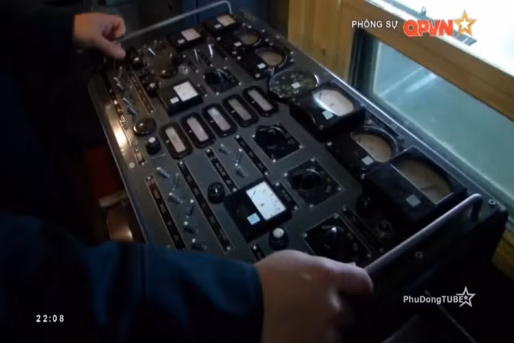 Được biết, hiện tại Nhà máy A31 vẫn đang tiến hành cải tiến một số các tổ hợp tên lửa phòng không S-125 cho Quân chủng PK-KQ dựa theo công nghệ được chuyển giao, nhằm nâng cao năng lực tác chiến cũng như kéo dài niên hạn phục vụ của dòng tên lửa này. Nguồn ảnh: QPVN.