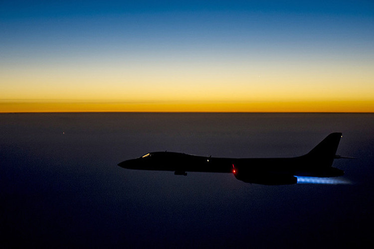 Ông Murakhovski cho rằng, các loại vũ khí trên của Mỹ có thể tấn công vào mọi vị trí trên lãnh thổ Syria và vấn đề còn lại là chúng sẽ nhắm vào đâu? Và hẳn nhiên người Mỹ sẽ phải giảm thiểu tối đa nguy cơ cuộc tấn công trên gây ảnh hưởng đến quân đội Nga ở Syria. Nguồn ảnh: RT.