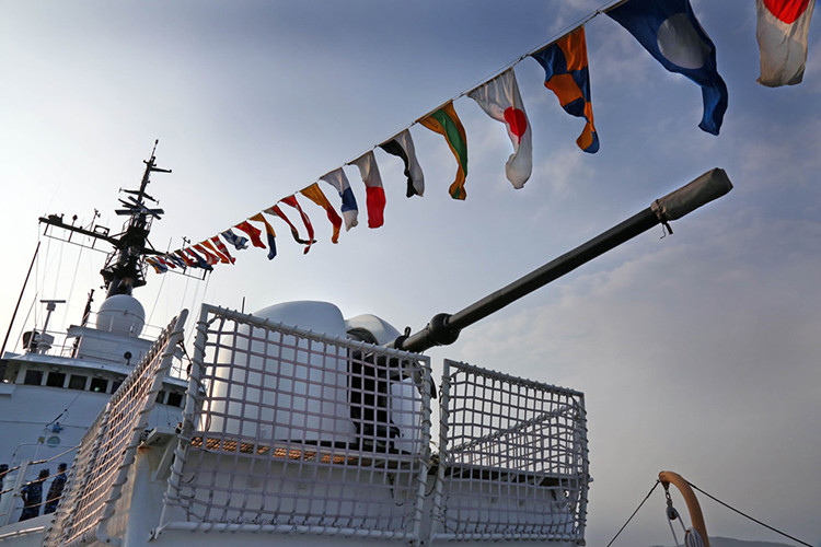 OTO Melara 76mm là dòng pháo hạm phổ biến nhất trên thế giới hiện nay, pháo hạm OTO Melara 76/62 cỡ nòng 76mm hiện đang được Hải quân của 59 quốc gia trên thế giới sử dụng. Và Việt Nam là một trong những quốc gia mới nhất sở hữu mẫu hải pháo này. Nguồn ảnh: Thanh Niên.