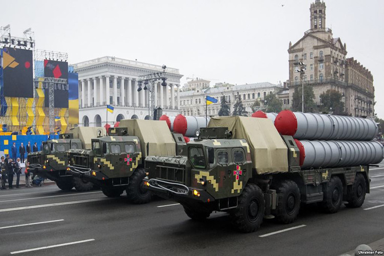 Mục đích của gói nâng cấp S-300V1 thì đã quá rõ ràng, tuy nhiên trước khi công bố quyết định này, giới quân sự Nga đã công khai chê bai S-300 của Ukraine, trong đó có cả bản S-300V1. Nguồn ảnh: Depo.ua.