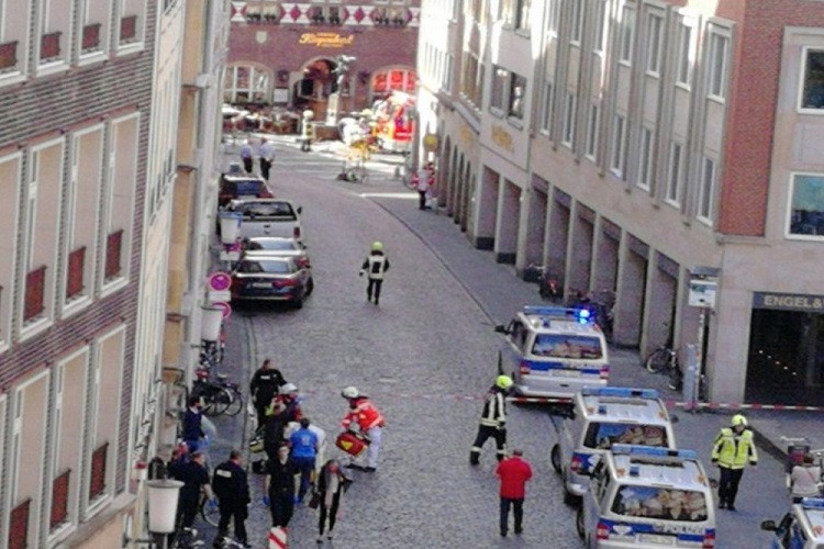 Hiện tại cảnh sát Đức vẫn chưa xác định được động cơ của vụ " xe điên" tại Muenster và loại bỏ khả năng đây là một tấn công khủng bố trong vụ việc này. Ảnh: Nils Wilcke.