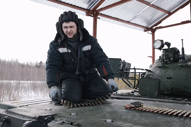 Sau khi kết thúc quá trình thử nghiệm hệ thống động cơ, chiếc T-80 sẽ trải qua các bài kiểm tra hệ thống vũ khí bao gồm cả pháo chính 125mm và các hệ thống vũ khí phụ như súng máy 7.62mm và 12.7mm. Nguồn ảnh: Mary Gelman