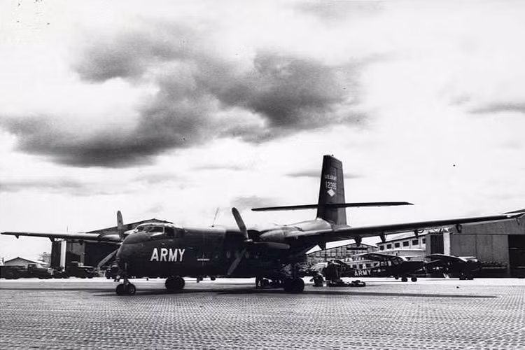 Ngoài số máy bay trên, trong danh sách chiến lợi phẩm mà chúng ta thu giữ được còn có một số chủng loại đặc biệt với số lượng ít hơn mà C-7 Caribou là một ví dụ. Nguồn ảnh: and5.org.