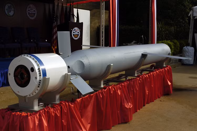 Mặc dù Syria không công bố chủng loại tên lửa hành trình của Mỹ mà họ có được, nhưng nhiều khả năng mẫu tên lửa trên là Tomahawk bởi đây không phải là lần đầu tiên loại tên lửa này bị “bắt sống” trong lịch sử hoạt động của mình. Nguồn ảnh: Naval Today.