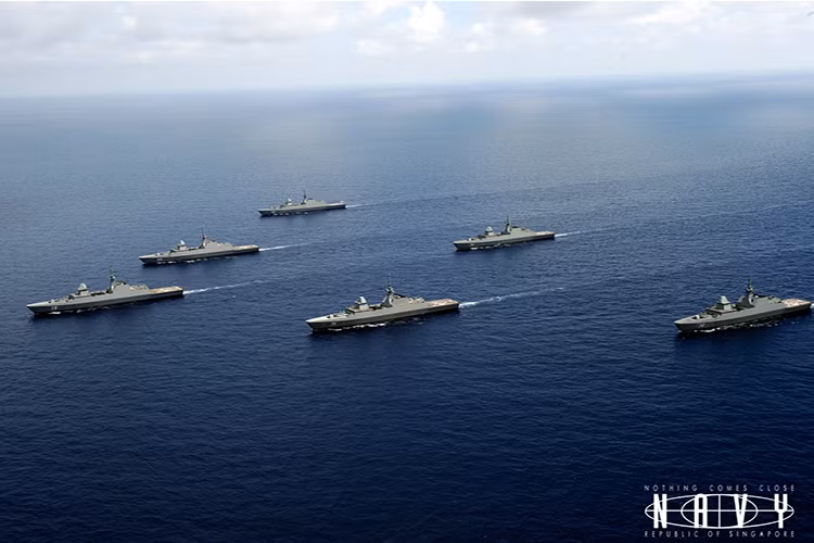 Chính vì điều này mà các tàu thuộc lớp Formidable của Singapore thường xuyên có các hoạt động giao lưu quân sự, diễn tập và tập trận chung với một số nước trong khu vực cũng như ở khu vực châu Á-Thái Bình Dương. Nguồn ảnh: Naval Technology.